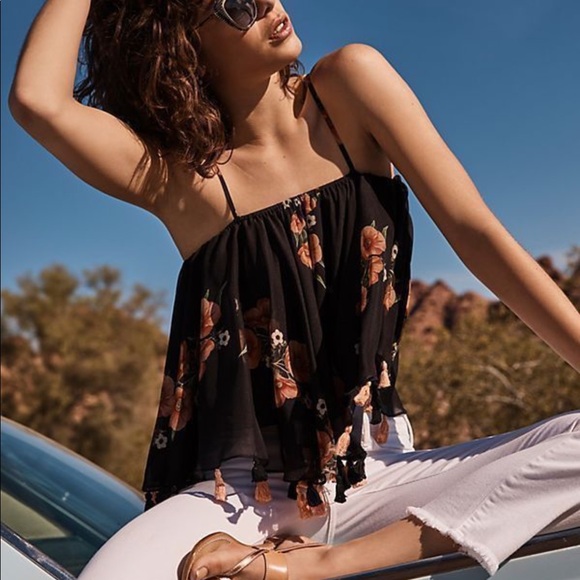 Anthropologie Tops - Anthropologie Carolina k floral tassel blouse